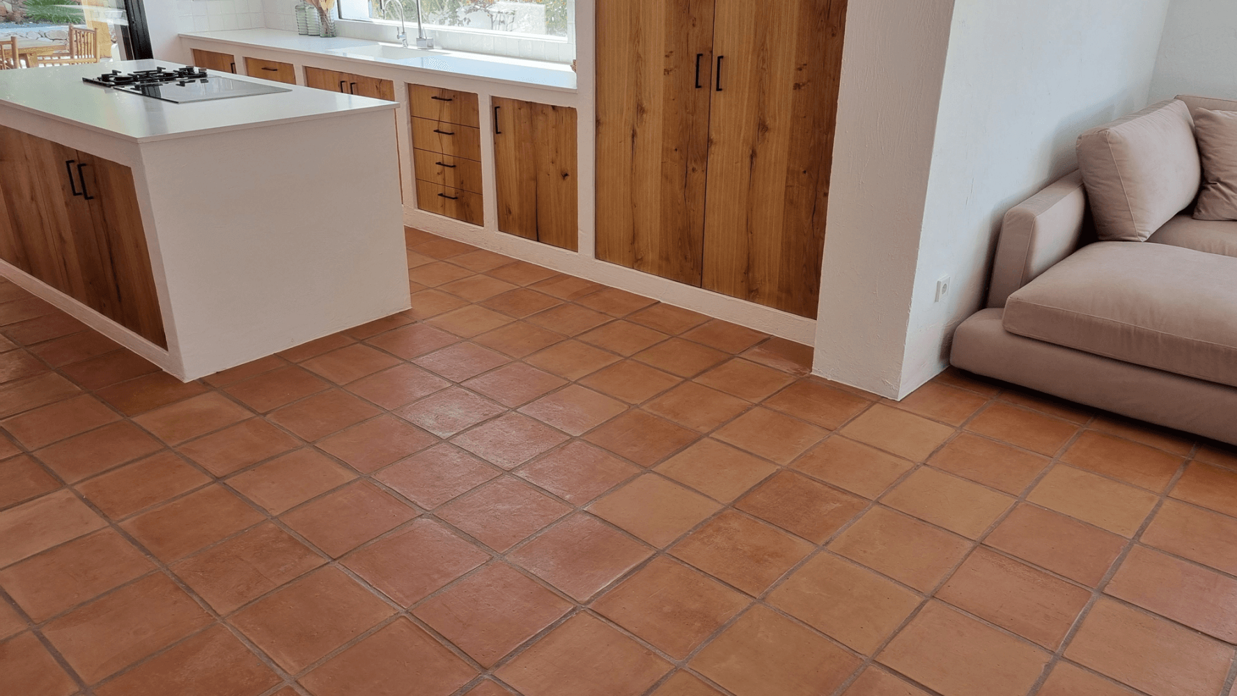 natural terracotta 30x30x2 2 cm act03 matt oil alteret ceramicas pic02 lq